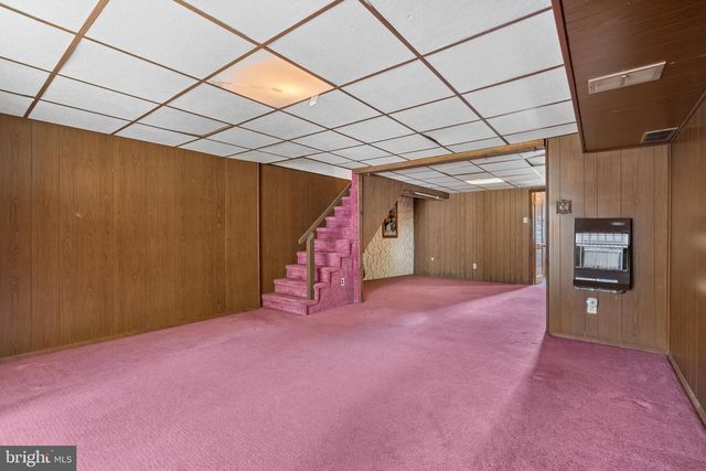 517 GLEN VALLEY DR, Norristown, PA 19401