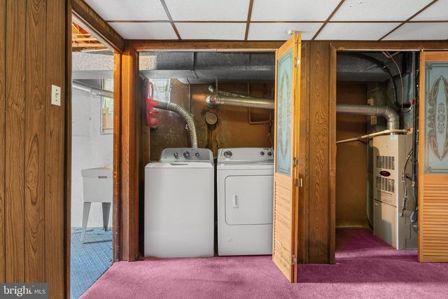 517 GLEN VALLEY DR, Norristown, PA 19401