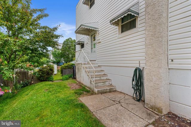 517 GLEN VALLEY DR, Norristown, PA 19401