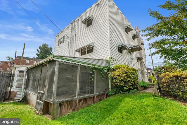 517 GLEN VALLEY DR, Norristown, PA 19401