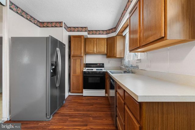 517 GLEN VALLEY DR, Norristown, PA 19401