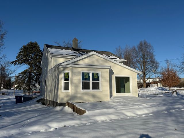 314 S High Street, Granville, IL 61326