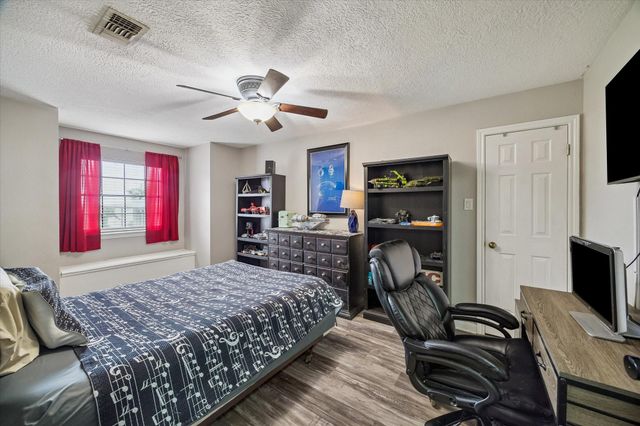 6934 Plantation Drive, Baytown, TX 77523