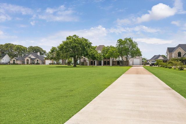 6934 Plantation Drive, Baytown, TX 77523