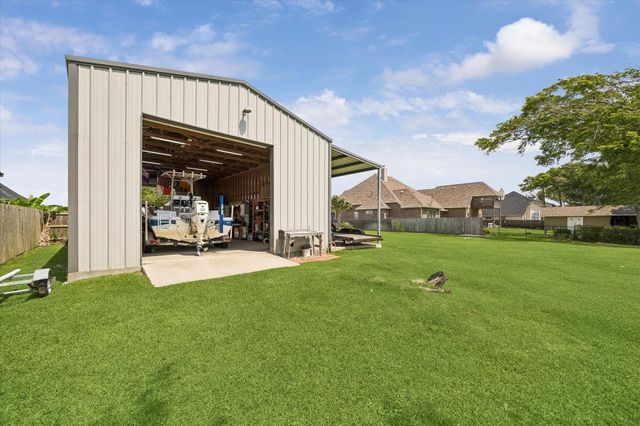 6934 Plantation Drive, Baytown, TX 77523