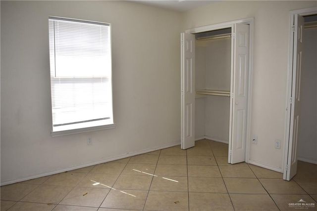 220 W Albatross Avenue, Pharr, TX 78577