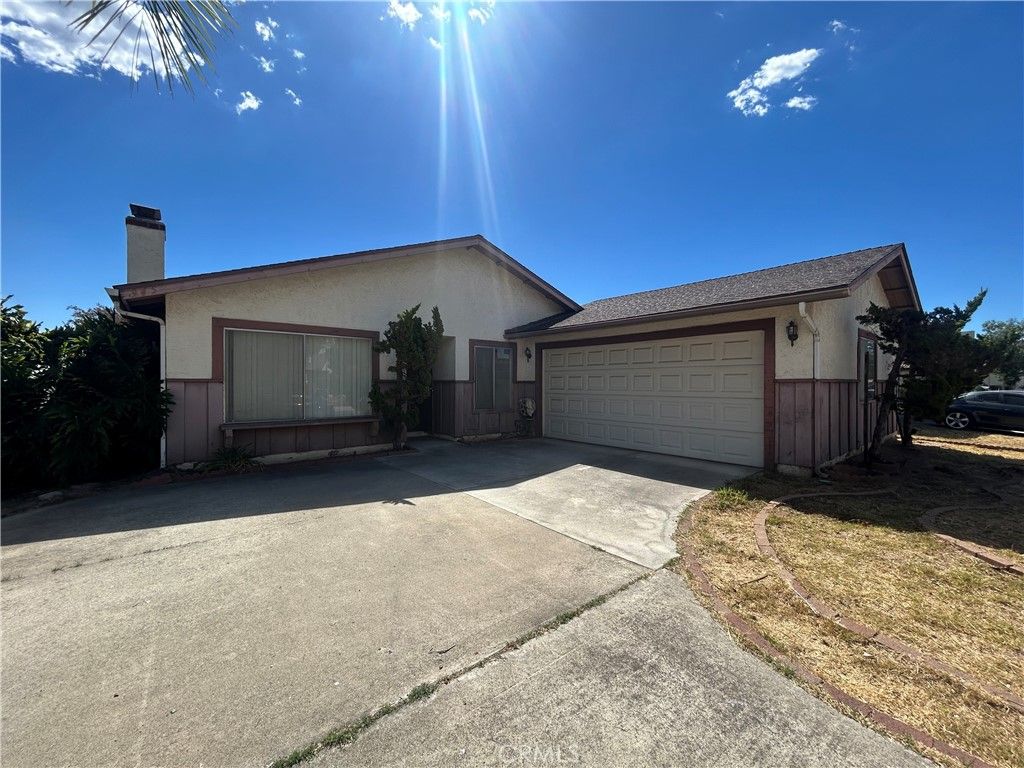 945 Sendero, Escondido, CA 92026 — exterior