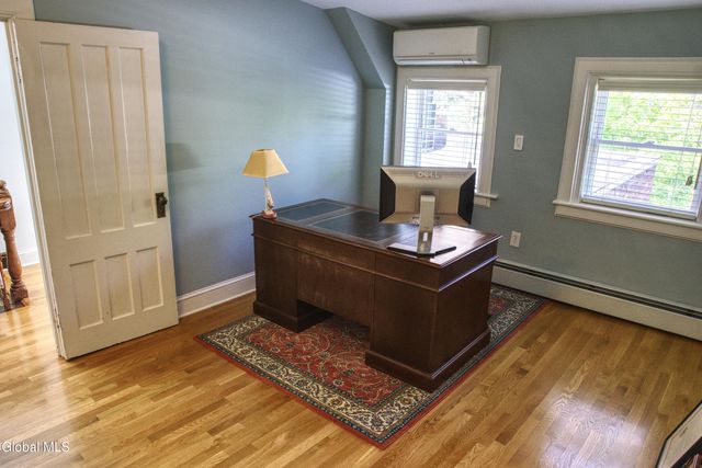 63 S Lake Avenue, Albany, NY 12203