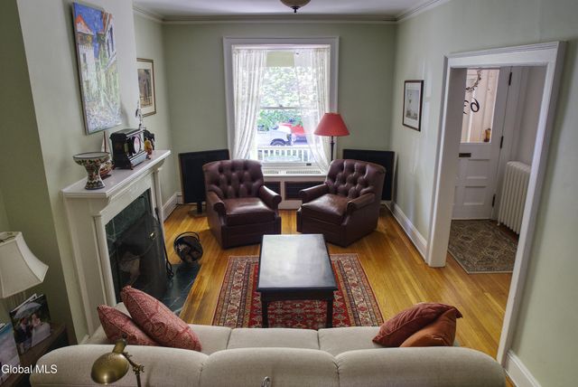 63 S Lake Avenue, Albany, NY 12203