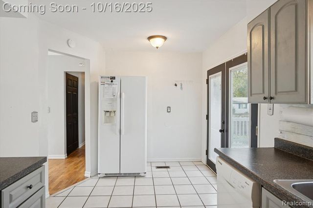 1815 Heatherridge Street, Ypsilanti, MI 48198