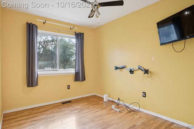 1815 Heatherridge Street, Ypsilanti, MI 48198