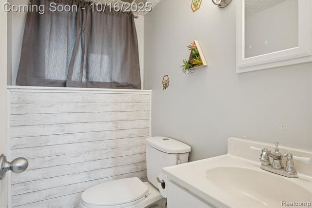 1815 Heatherridge Street, Ypsilanti, MI 48198