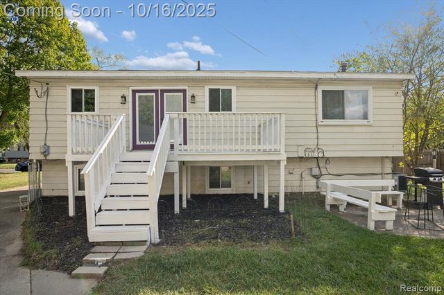 1815 Heatherridge Street, Ypsilanti, MI 48198