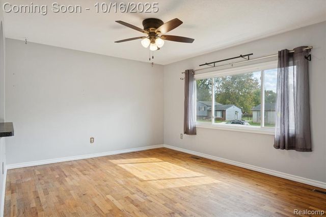 1815 Heatherridge Street, Ypsilanti, MI 48198