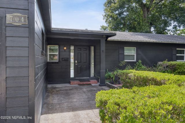 704 SEABROOK COVE Road, Jacksonville, FL 32211