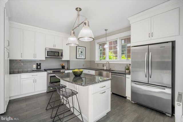 1610 CRITTENDEN ST NW, Washington, DC 20011