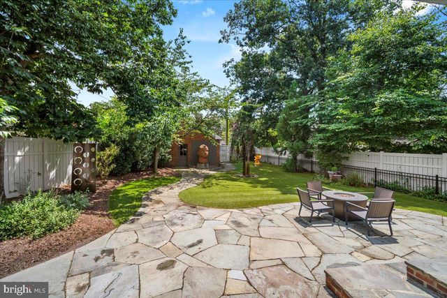 1610 CRITTENDEN ST NW, Washington, DC 20011