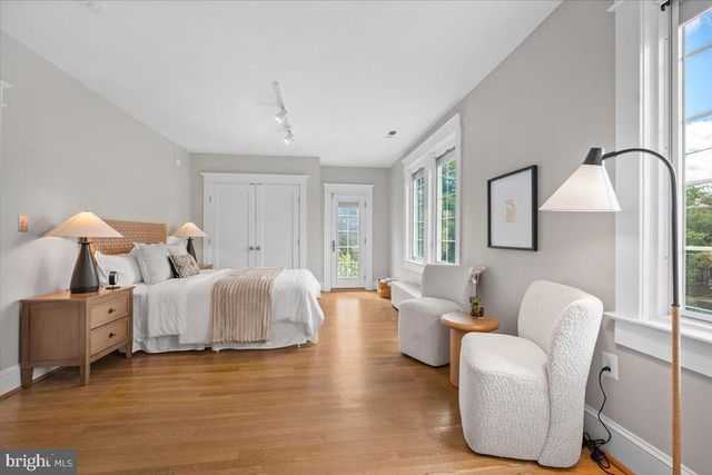 1610 CRITTENDEN ST NW, Washington, DC 20011