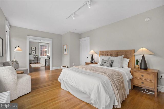 1610 CRITTENDEN ST NW, Washington, DC 20011