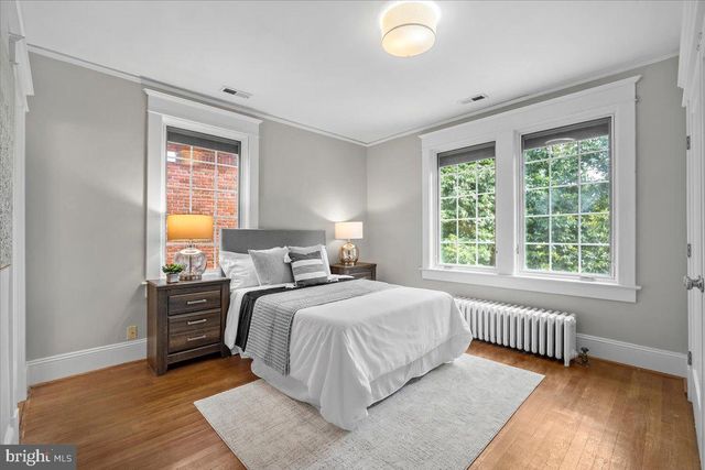 1610 CRITTENDEN ST NW, Washington, DC 20011