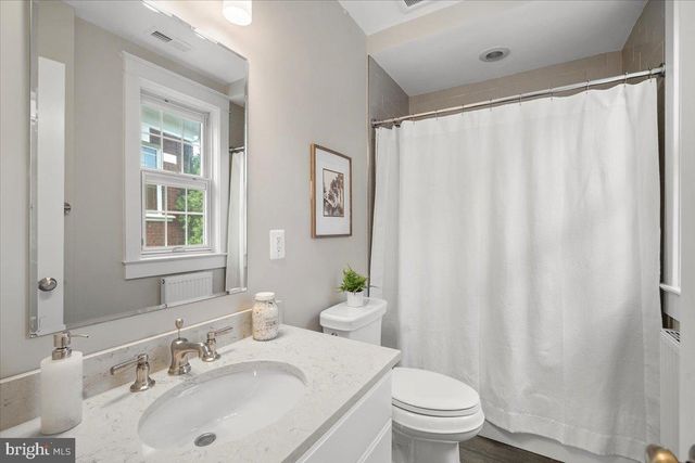 1610 CRITTENDEN ST NW, Washington, DC 20011