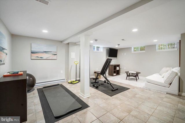 1610 CRITTENDEN ST NW, Washington, DC 20011