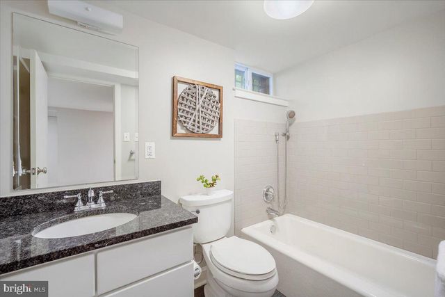 1610 CRITTENDEN ST NW, Washington, DC 20011