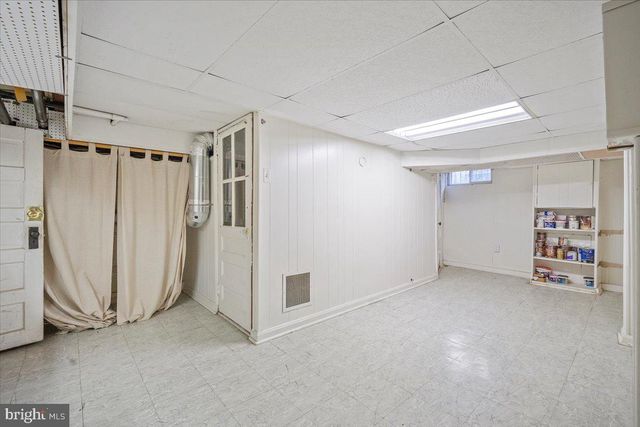 1610 CRITTENDEN ST NW, Washington, DC 20011