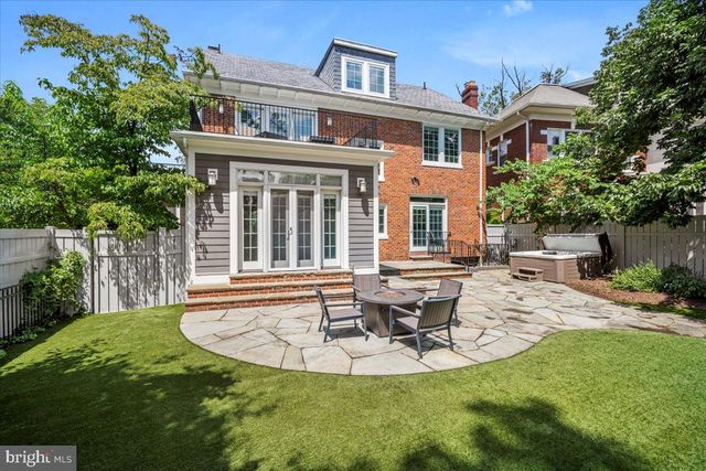 1610 CRITTENDEN ST NW, Washington, DC 20011