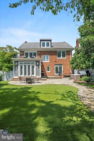 1610 CRITTENDEN ST NW, Washington, DC 20011