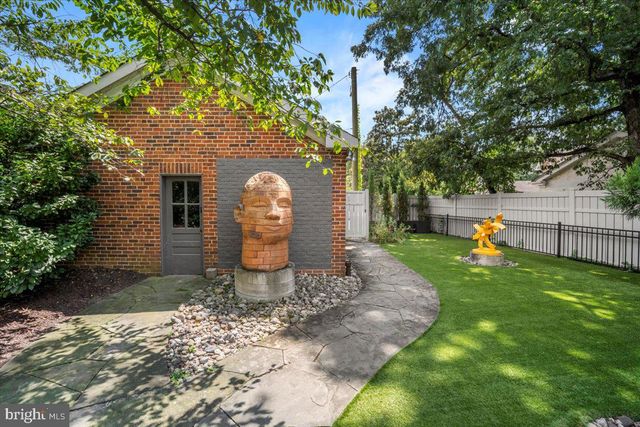 1610 CRITTENDEN ST NW, Washington, DC 20011