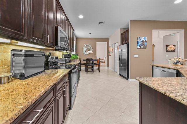 10699 Ivanhoe Lane, Wellington, FL 33414