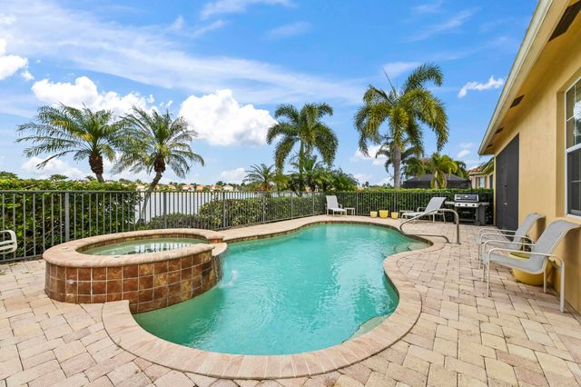 10699 Ivanhoe Lane, Wellington, FL 33414