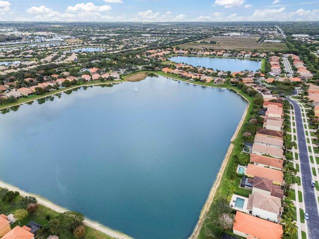 10699 Ivanhoe Lane, Wellington, FL 33414