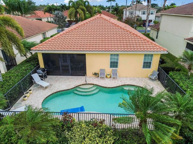10699 Ivanhoe Lane, Wellington, FL 33414