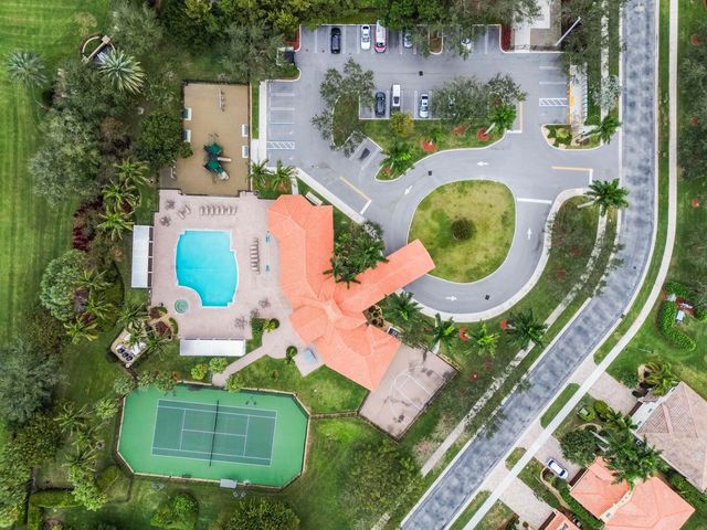 10699 Ivanhoe Lane, Wellington, FL 33414