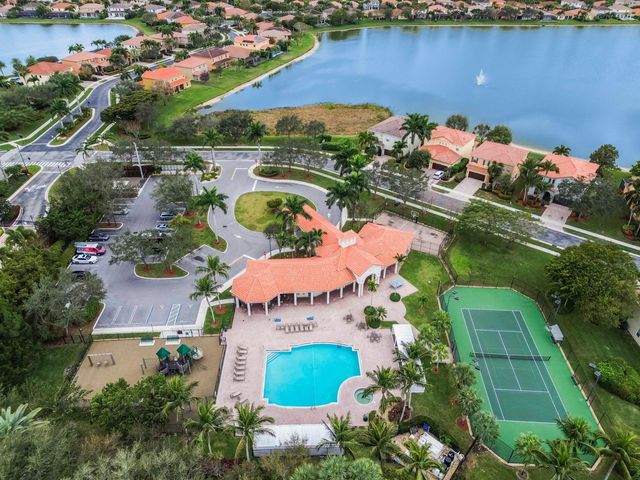 10699 Ivanhoe Lane, Wellington, FL 33414