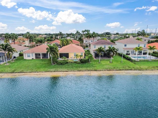 10699 Ivanhoe Lane, Wellington, FL 33414