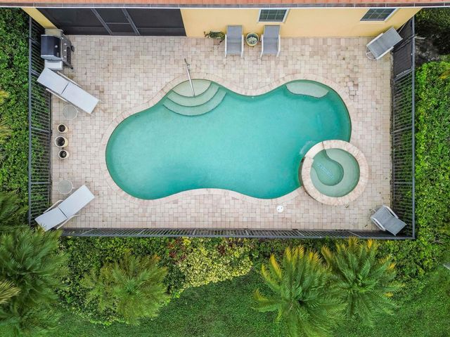 10699 Ivanhoe Lane, Wellington, FL 33414