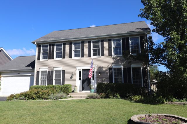 1900 Waverly Lane, Algonquin, IL 60102