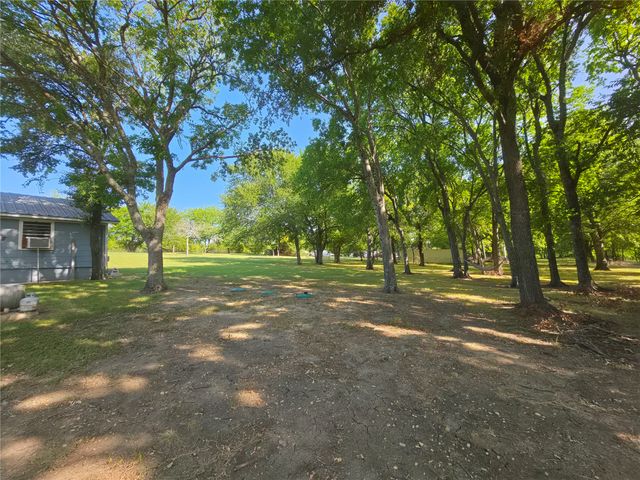7961 Telegraph Road, Quinlan, TX 75474