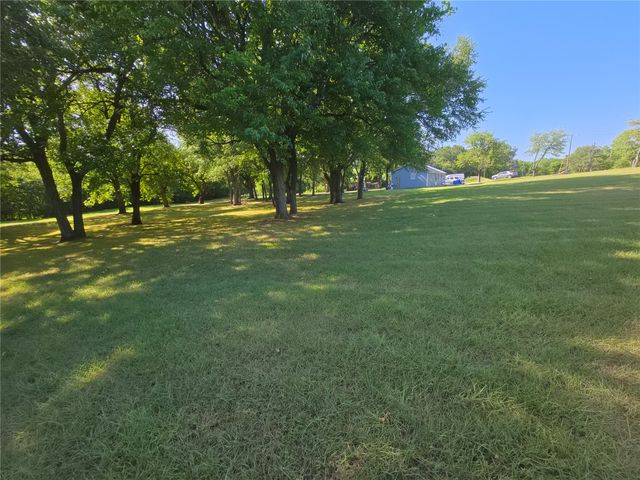 7961 Telegraph Road, Quinlan, TX 75474
