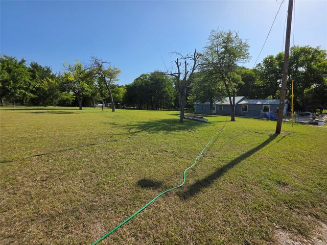7961 Telegraph Road, Quinlan, TX 75474