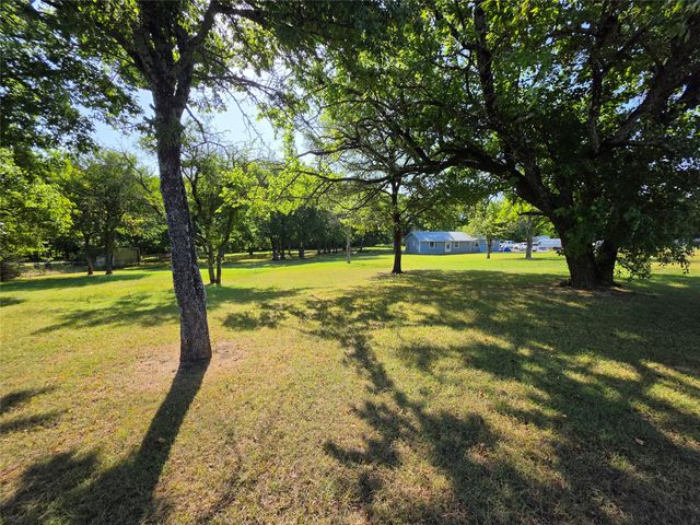 7961 Telegraph Road, Quinlan, TX 75474