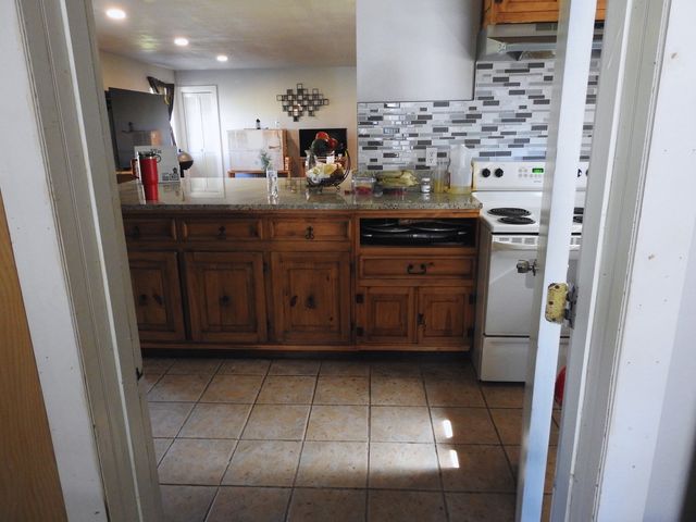 7961 Telegraph Road, Quinlan, TX 75474