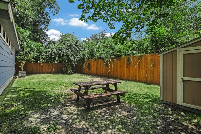 5815 Duval ST, Austin, TX 78752