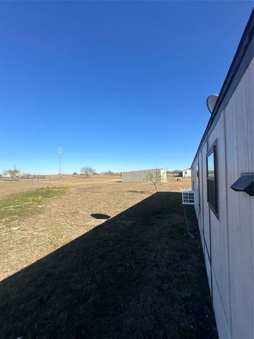 211 Alton, Ennis, TX 75119