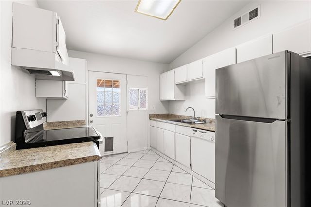 4274 Rollingstone Drive, Las Vegas, NV 89103