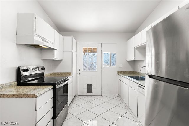 4274 Rollingstone Drive, Las Vegas, NV 89103