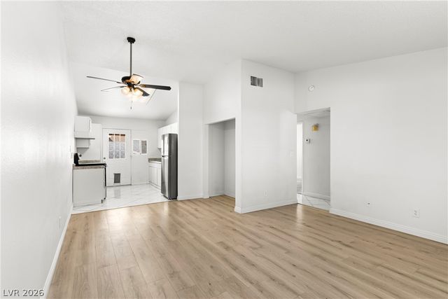 4274 Rollingstone Drive, Las Vegas, NV 89103